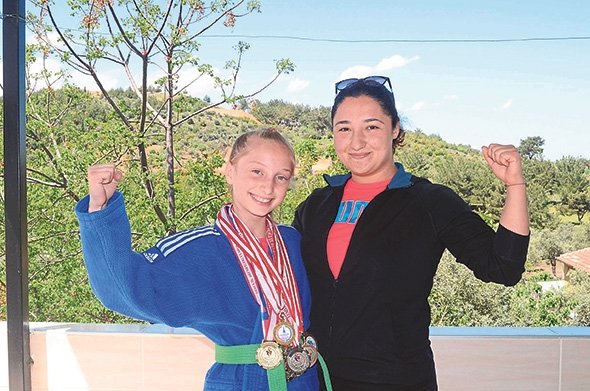 BETONDAN ŞAMPİYON!