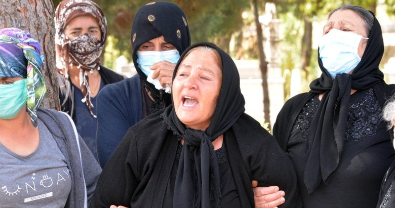 Milli boksör tarafından katledilmişti! Zeynep gözyaşları arasında toprağa verildi