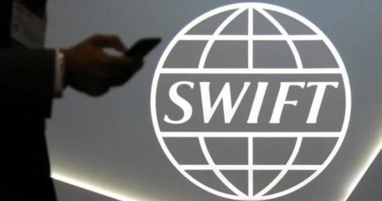 AB ve ABD Rus bankalarını SWIFT’ten çıkarmayı kabul etti