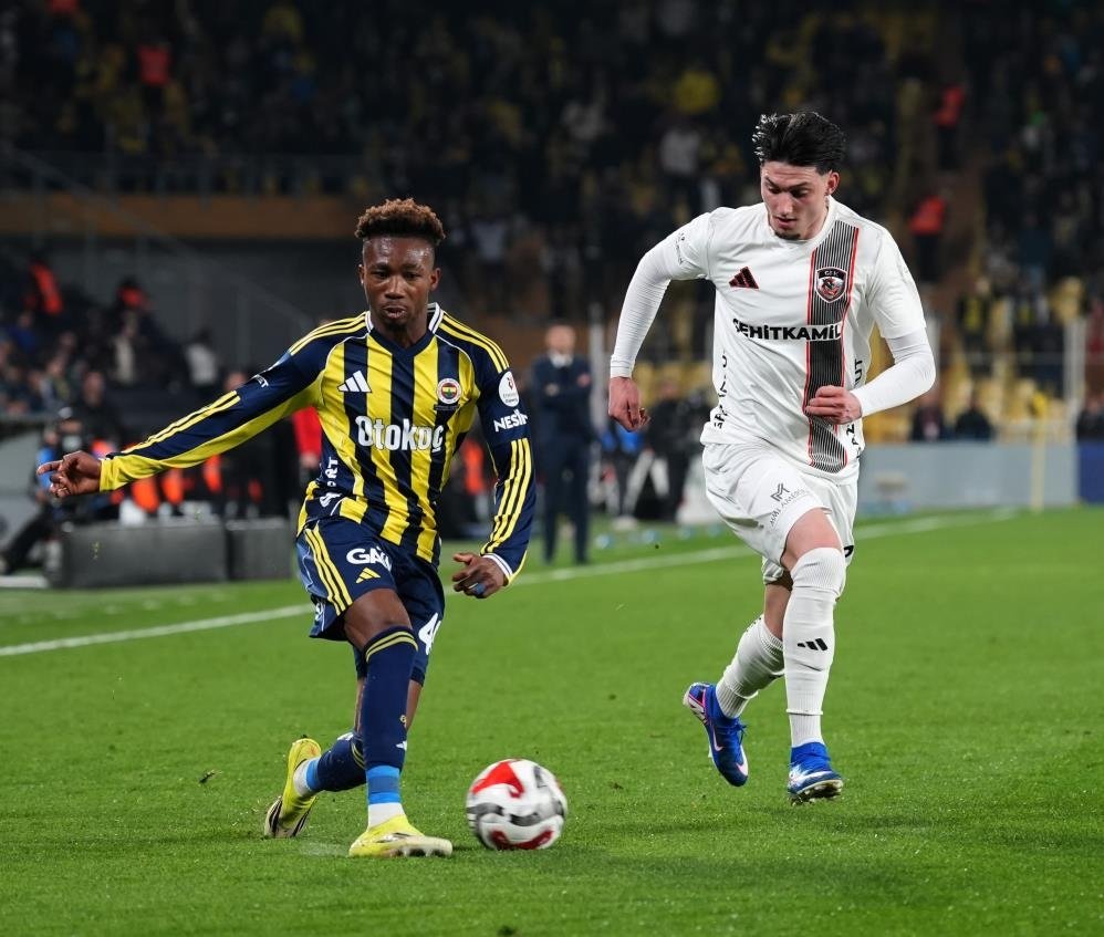 Fenerbahçe farklı kazandı: 4-1