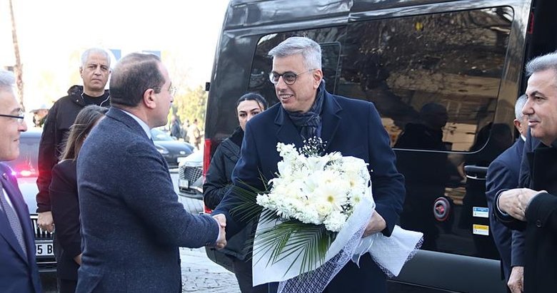 Bakan Memişoğlu: İzmir’in hastanelerini yenileyeceğiz