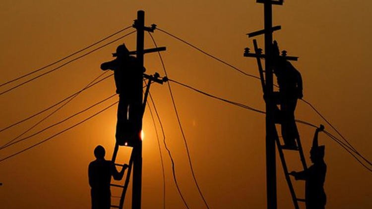 İzmir’de 20 ilçede elektrik kesintisi! Elektrikler gün boyu olmayacak! İşte 19 Eylül Perşembe İzmir’de elektrik kesintileri...