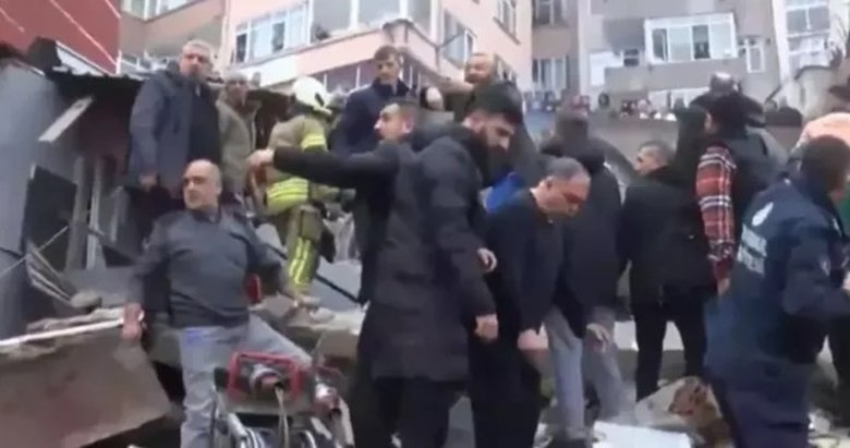 Son dakika: İstanbul Fatih’te 2 bina çöktü