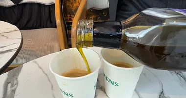 Kahvenin içine döktüler, herkes şaştı kaldı!