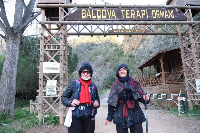 İzmir’de huzuru arayan Balçova Terapi Ormanı’na geliyor