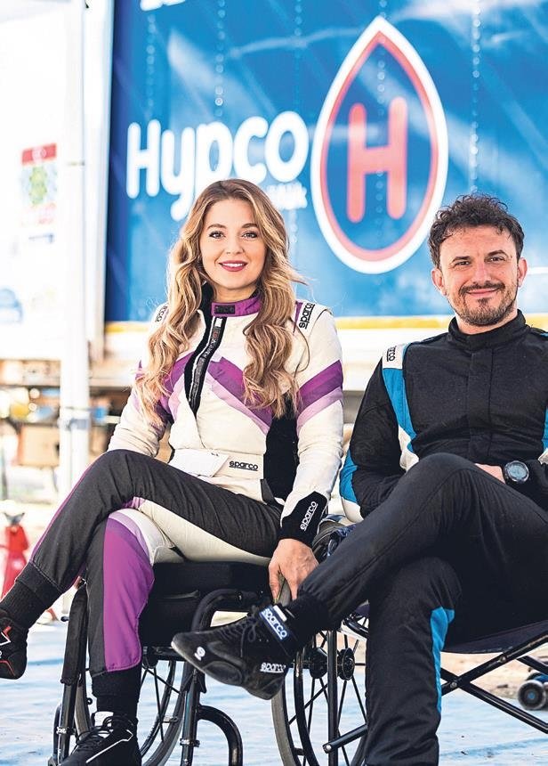 Kübra engelleri aşıp limitleri zorluyor