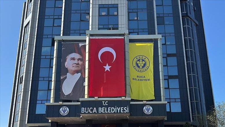 son-dakika-izmir-buca-belediyesine-yolsuzluk-operasyonu-baskan-gorkem-duman-gozaltina-alindi-1780292295392.jpeg