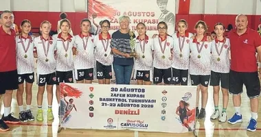 Zafer Kupası’nda dostluk kazandı