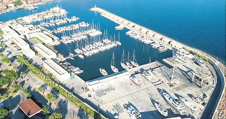 Foça Yat Limanı turizm potansiyelini güçlendiriyor