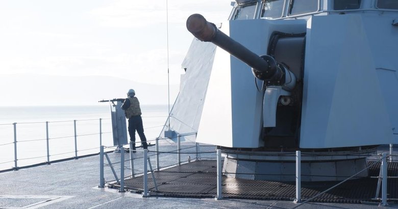 TCG Burgazada, yeni yılda İzmir’de nöbette