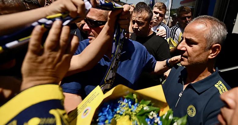 Fenerbahçe’de yeni sezon hazırlıkları: Kamp kadrosu belli oldu