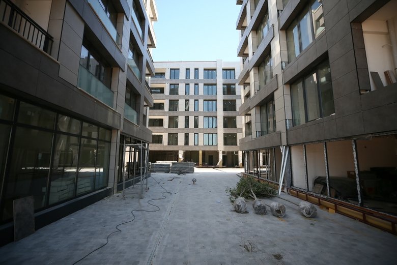 İzmir’de depremzedeler yeni evlerine kavuşmaya başlıyor