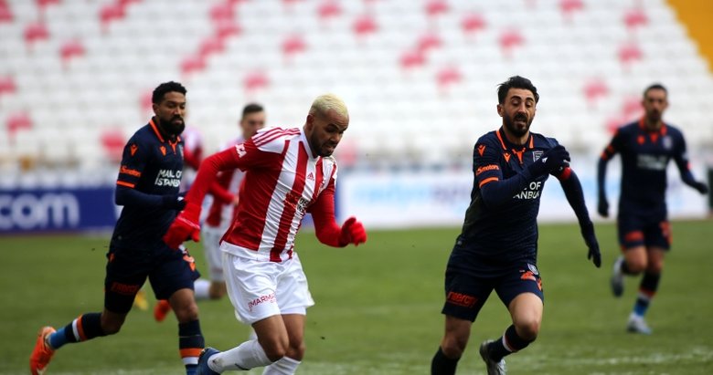 Demir Grup Sivasspor - Medipol Başakşehir maçında kazanan çıkmadı
