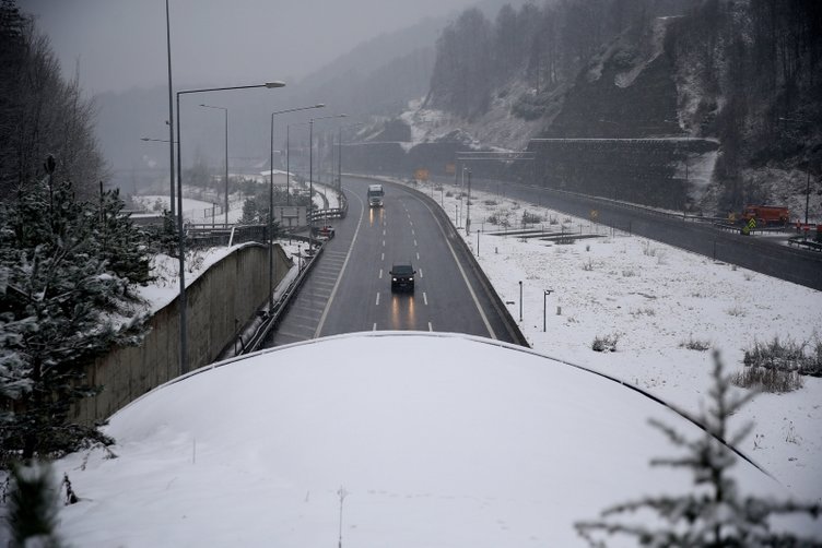 İzmir’de kar yağışı ne kadar devam edecek? Ege’de hangi illerde kar yağışı var?