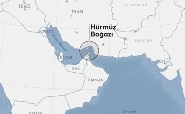 Son dakika: İran, Hürmüz Boğazı’nda bir petrol tankerini vurdu