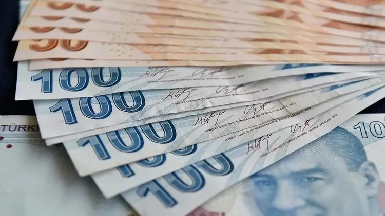 bankada-islemi-olanlar-dikkat-kapilar-o-saatte-kapaniyor-28-ekim-bankalar-acik-mi-1793098134916.jpeg