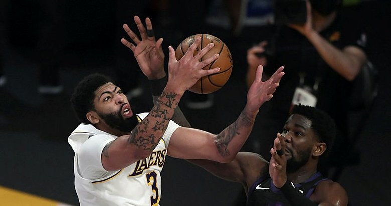Lakers, Davis ile coştu: 123-110