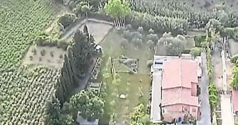 Tarlaya köşk dikti ‘tarım bitti’ dedi