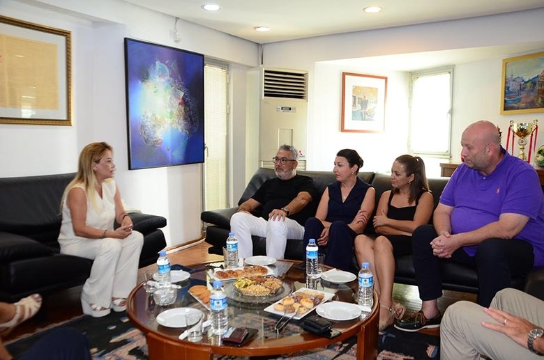 İzmir Gazeteciler Cemiyeti’nden Yeni Asır’a yaş günü ziyareti