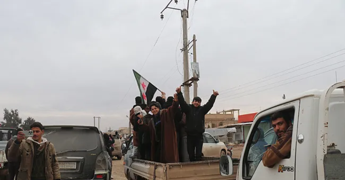 Suriye'de hareketli saatler!