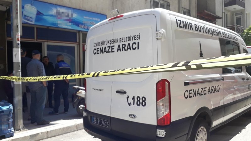 Izmir De 2 Genc Evinde Olu Bulundu