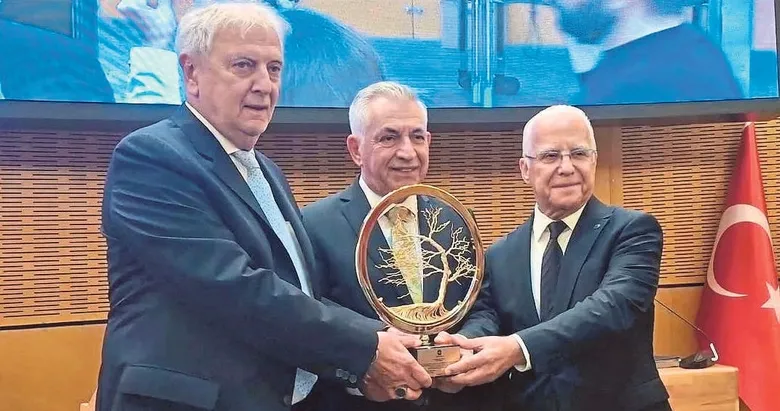 EBSO’da vedalar meclisi