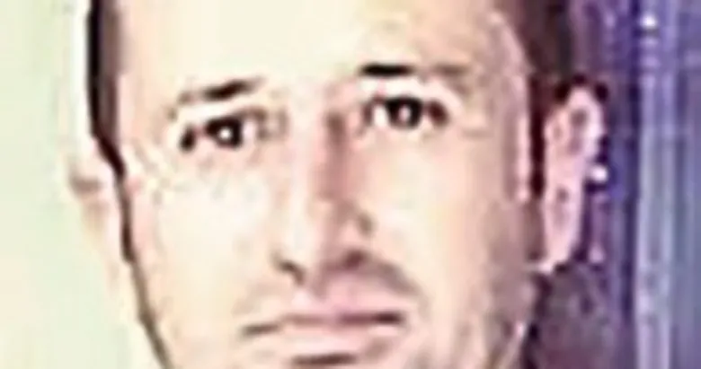 Domuz sürüsüne çarpan motosikletli hayatını kaybetti