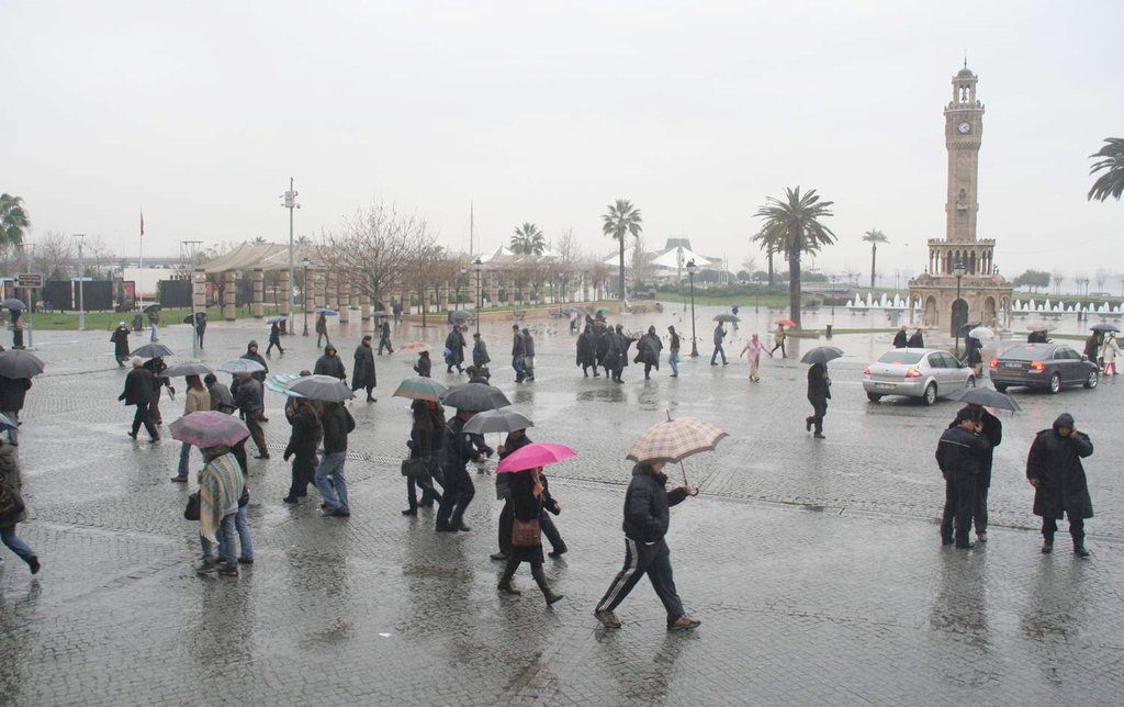 İzmir’de hava nasıl olacak? Meteoroloji’den son dakika sağanak yağış uyarısı! 18 Ocak 2019 hava durumu