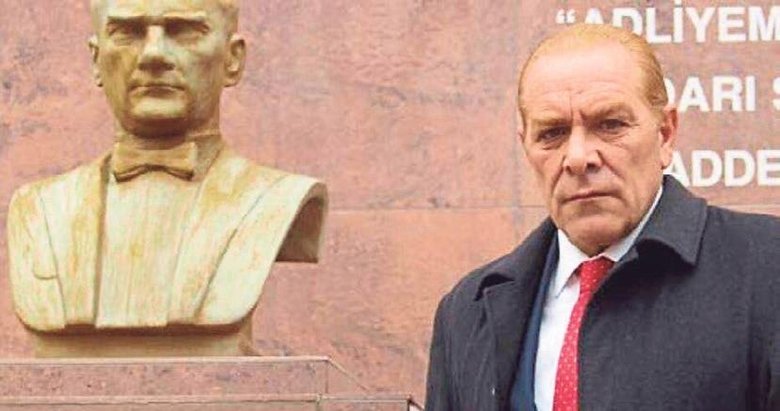 Atatürk’ün benzeri eşinden dayak yedi