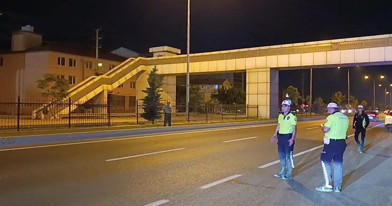 Üst geçidi kullanmayan kadına otobüs çarptı