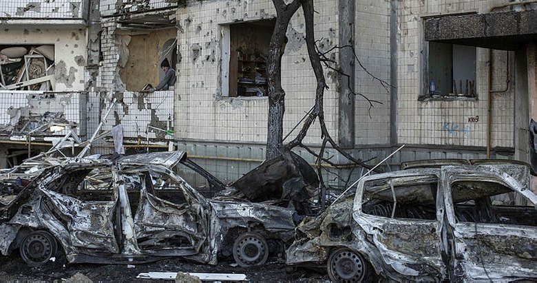 Füzeli saldırılar devam ediyor