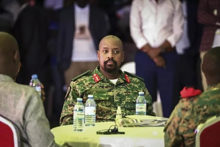 Uganda Cumhurbaşkanı’nın oğlundan Meloni’ye 100 inekle evlenme teklifi!