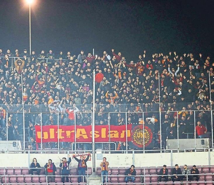 Galatasaray Barcelona’yı elinden kaçırdı