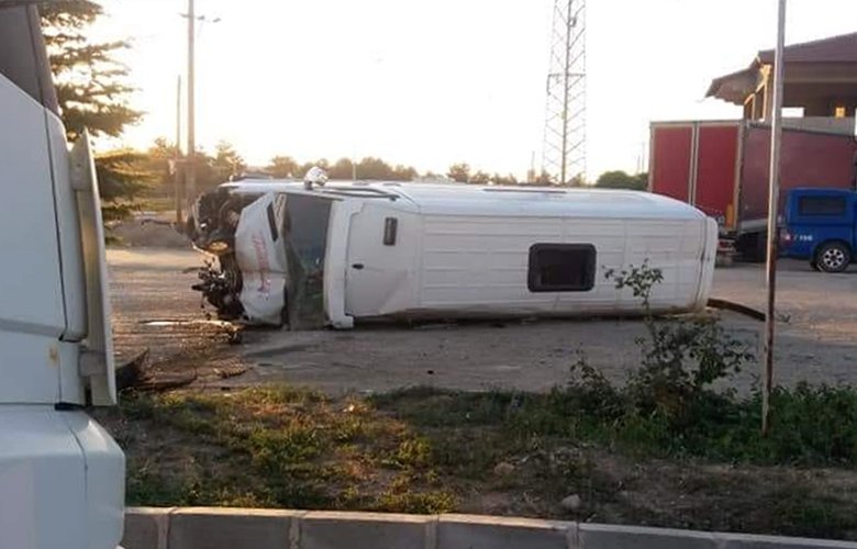 İzmir dönüşü feci kaza!