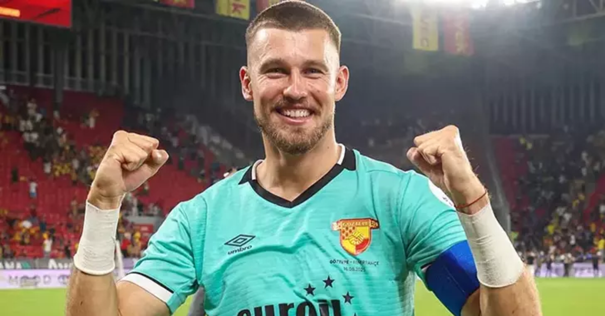 Göztepe kalecisi ilki yaşadı!