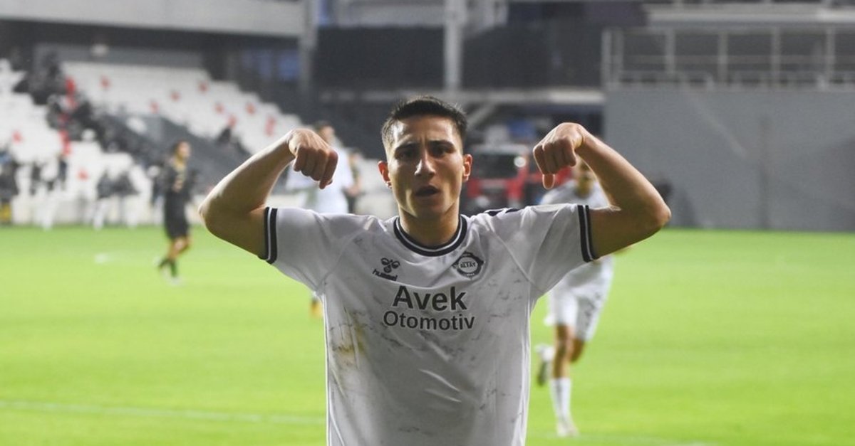 Altay 1 puana 2 fire verdi