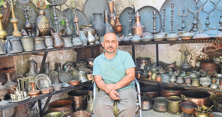 Veterinerlik okudu ama baba mesleğini bırakmadı