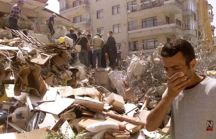 Büyük felaketin üzerinden 26 yıl geçti! 17 Ağustos Marmara Depremi’nin travmaları halen sürüyor!