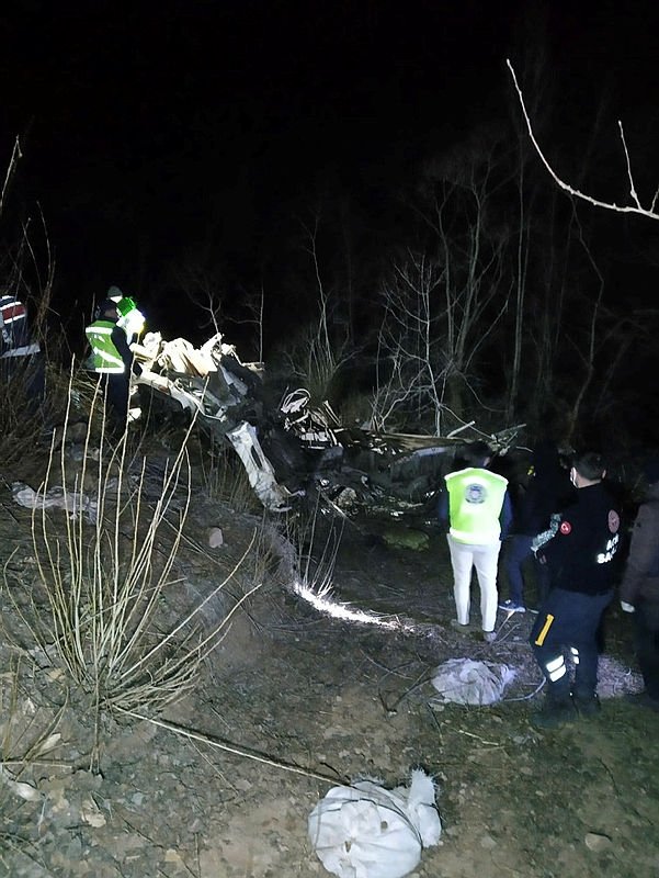 Malatya’da kayısı yüklü kamyon şarampole devrildi: 7 ölü