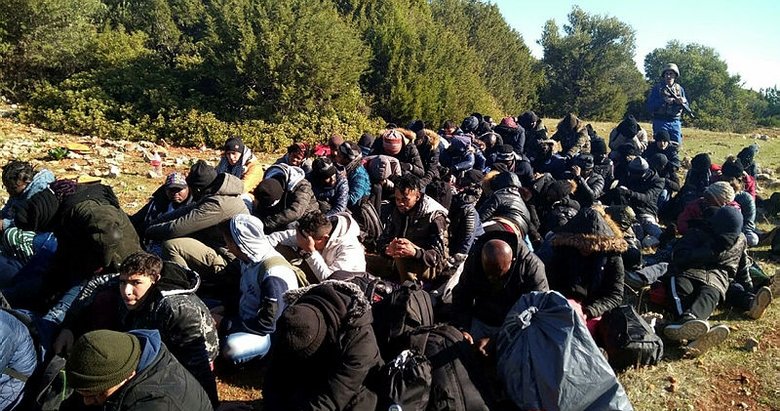 İzmir’de 114 kaçak göçmen yakalandı