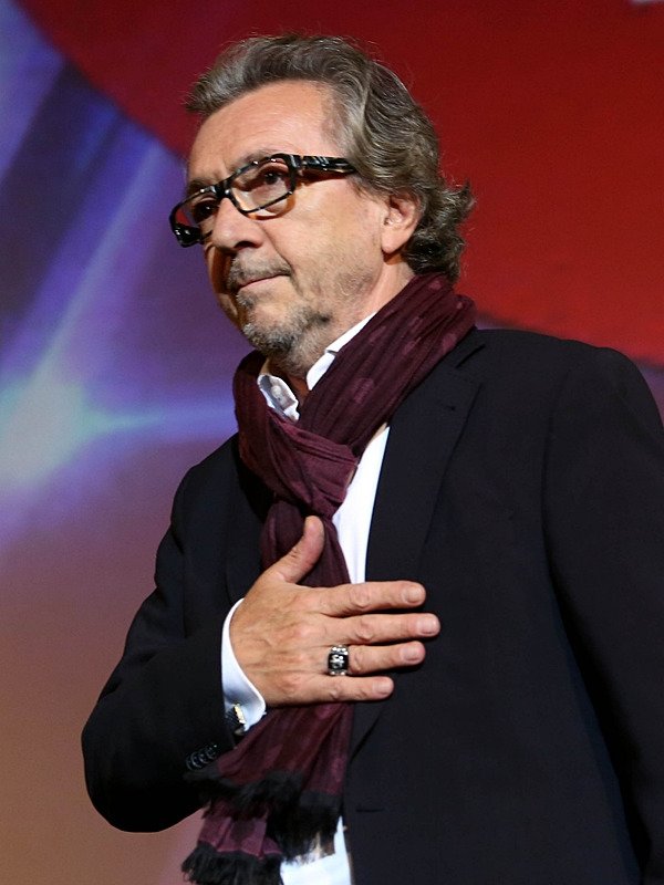 Son dakika... Yönetmen Osman Sınav hayatını kaybetti