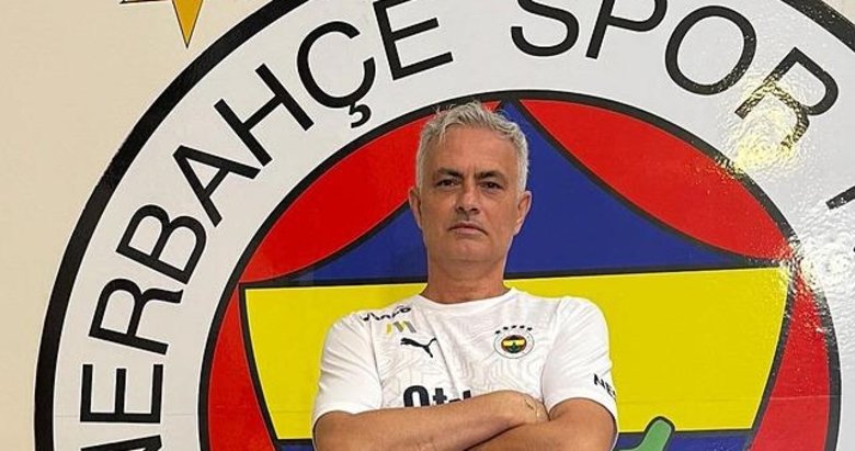 Jose Mourinho resmen Fenerbahçe için mesaiye başladı