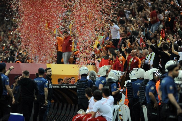 Galatasaray şampiyon oldu! İşte kasaya girecek gelir...