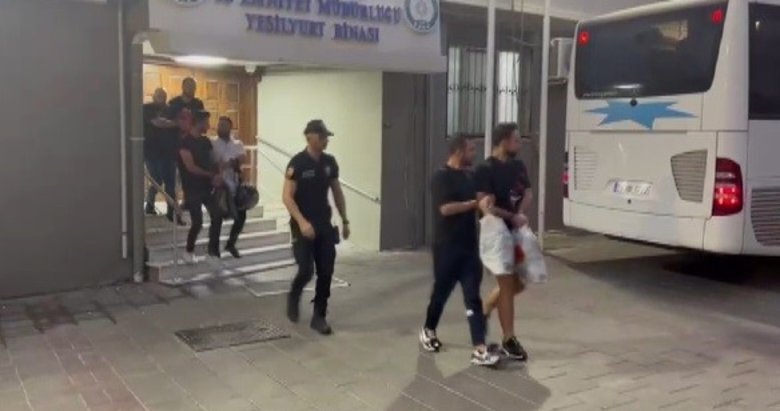 İzmir merkezli vize vurgunu operasyonunda 25 tutuklama