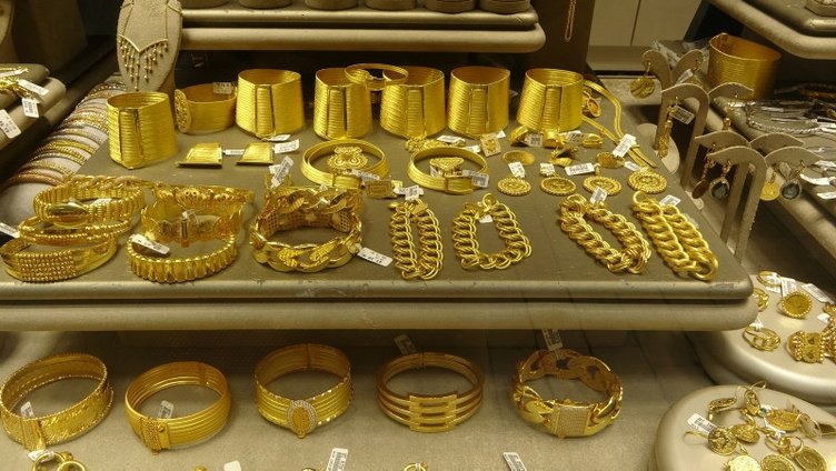 Altın fiyatları ne kadar, kaç TL? 18 Mart Pazartesi gram altın, çeyrek altın, yarım altın fiyatları...