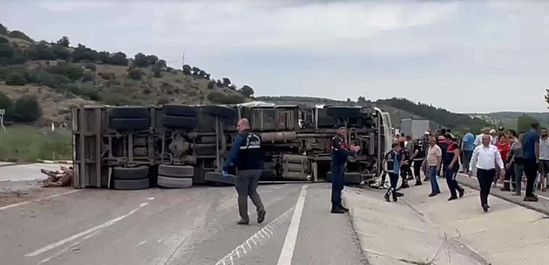 8 kişi hayatını kaybetmişti! Çanakkale’deki zincirleme kazanın görüntüleri ortaya çıktı