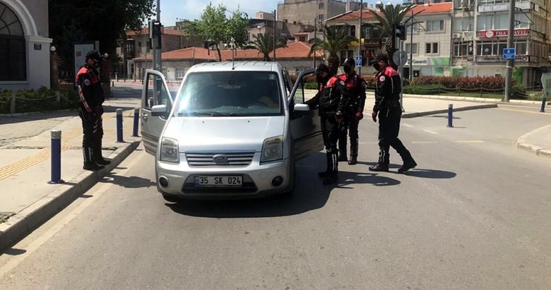 İzmir’de sokağa çıkma yasağına uymayanlara ceza yağdı