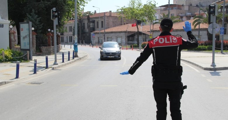 İzmir’de yasağa uymayanlara 1.3 milyon lira ceza