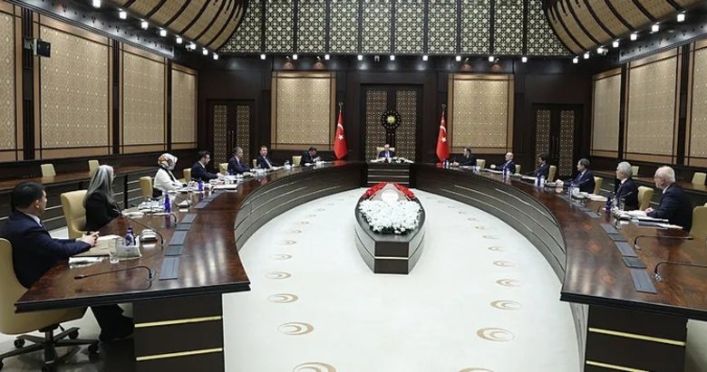Başkan Erdoğan, Cumhurbaşkanlığı Politika Kurullarının başkanvekillerini kabul etti