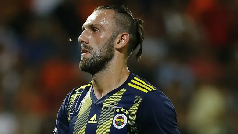 fenerbahceden-deniz-bombasi-1783454345411.png